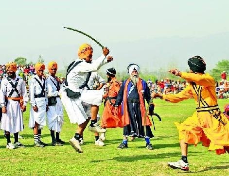 2726-18719-hola-mohalla-martialart.jpg