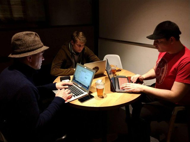 developers working mdl.jpg