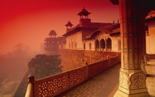 Agra-Fort-India.jpg