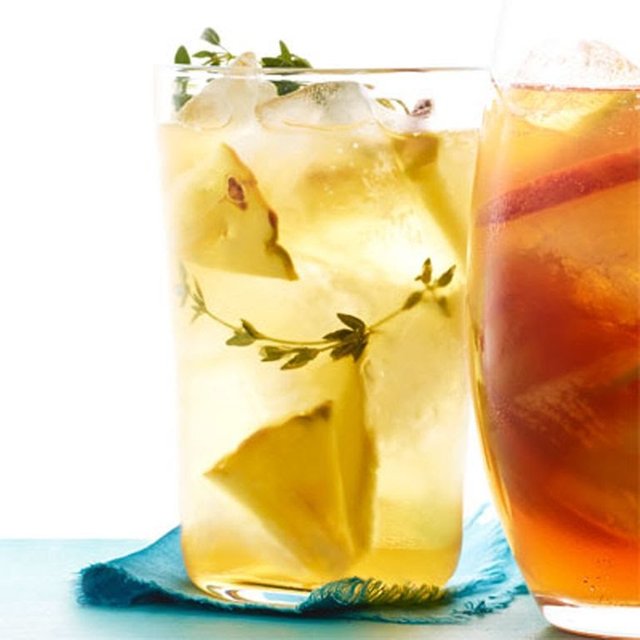 1463498588-54ef91c3e7fc5-pineapple-thyme-iced-tea-cpouat-xl.jpg