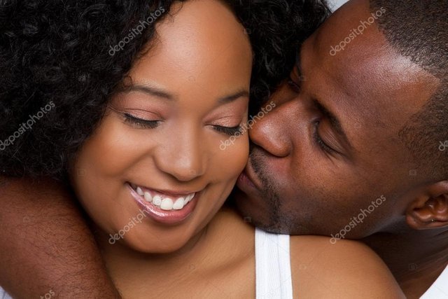 depositphotos_2374278-stock-photo-couple-kissing.jpg