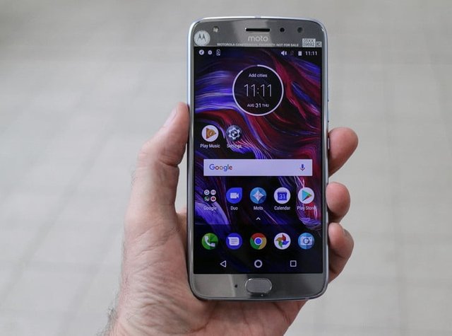 moto-x4-hands-on-review-screen-home-800x533-c.jpg