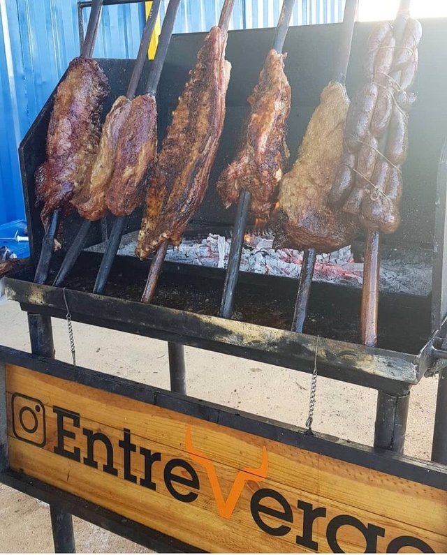 carne en vara.jpg