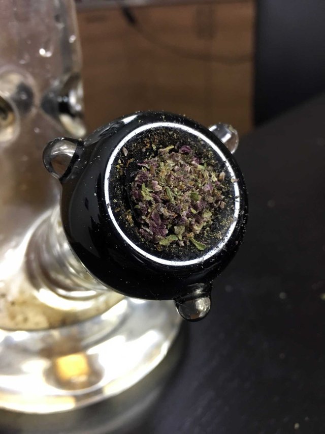 purple-moab-bong-.jpg