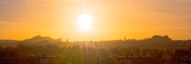 EDINBURGH WINTER SUNRISE HDR.jpg