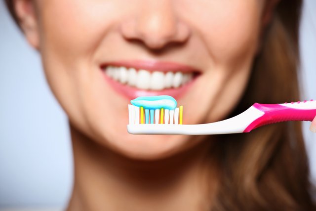 woman-about-to-brush-teeth.jpg