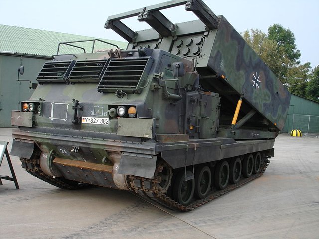 1024px-MARS_(MLRS)_Bundeswehr.jpg