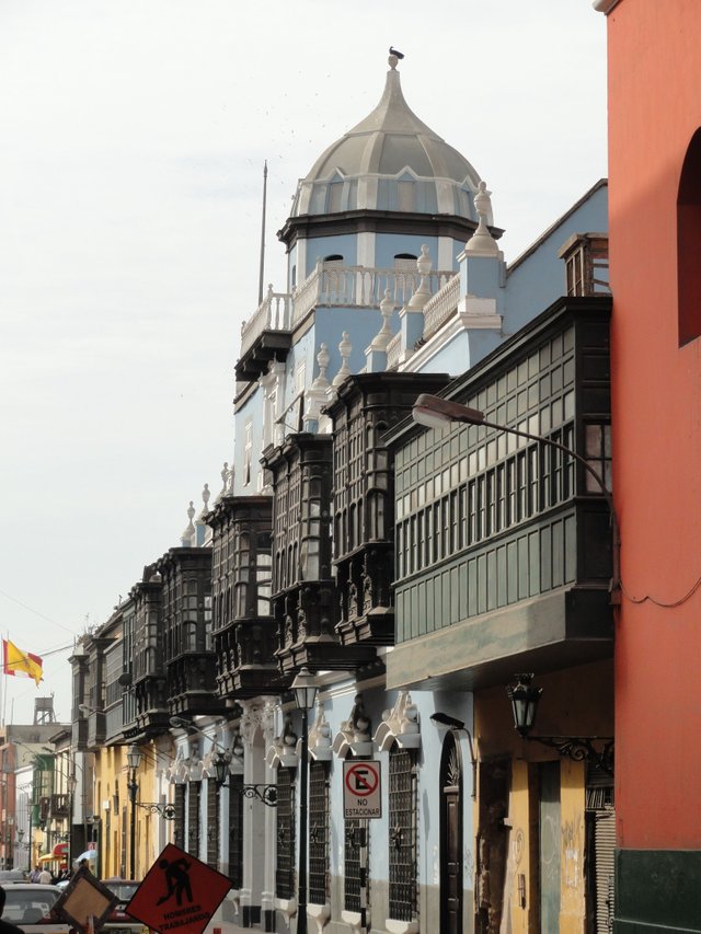 Lima city tour43 (Casa de Osambela).JPG