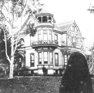 the haunted twins inn.jpg