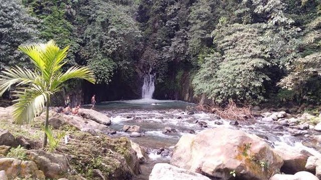 air-terjun-sampuran-putih-deli-serdang_20150818_193928.jpg