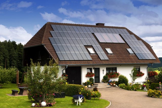 Energy-Efficient-Home-Design-Solar-Panel-1-1024x685.jpg