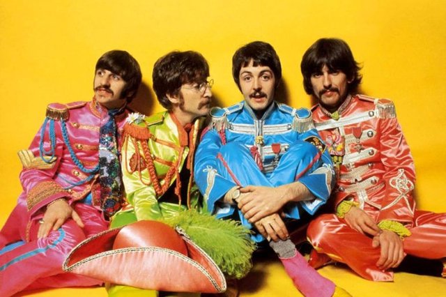 Sgt-Peppers-Lonely-Hearts-Club-Band-50-anos-770x513.jpg