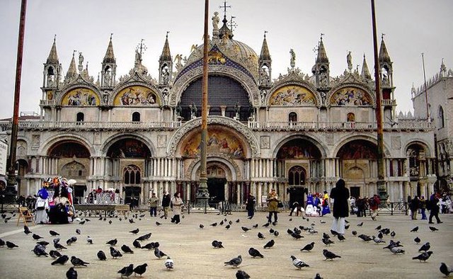 Saint Mark's Basilica.jpg