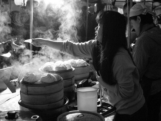 73220621744 - steamed bun street food_1.jpg