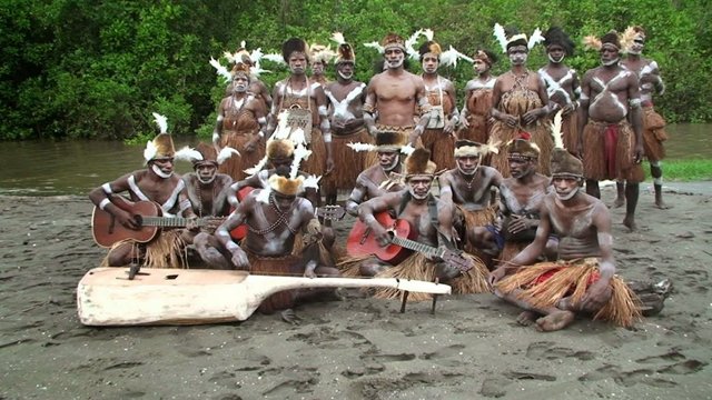 Suku-Asmat-1024x576.jpg