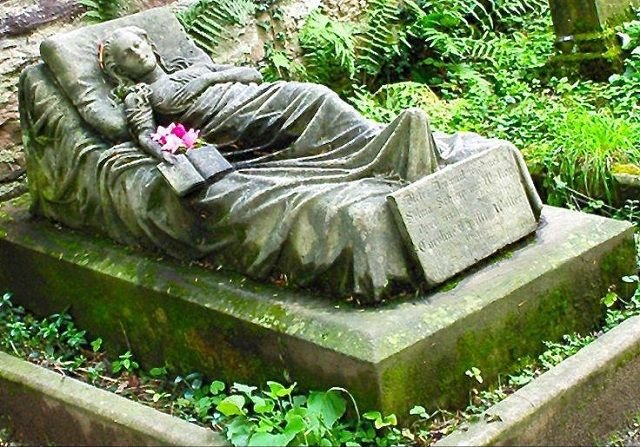 Caroline Walter gravesite Alter Friedhof cemetery Germany.jpg