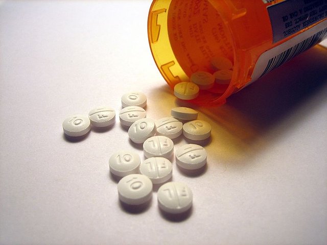 800px-Lexapro_pills.jpg