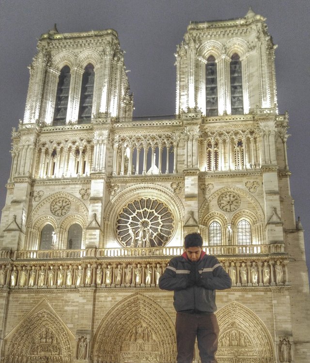 Pic 12, Notre Dame.jpg