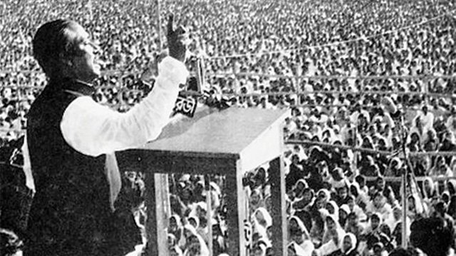 Sheikh Mujib giving speech 7th March 1971.jpg