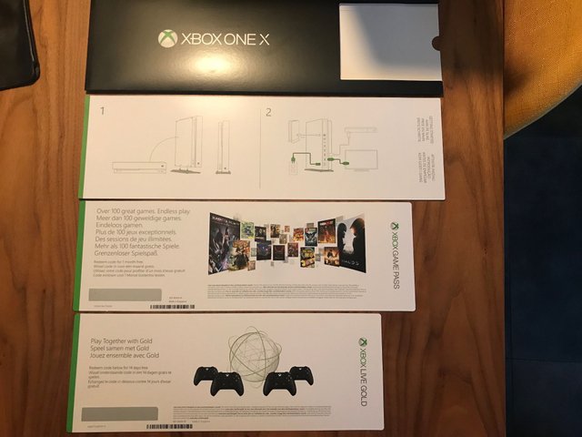 XBOX ONE X Day One Edition Unboxing