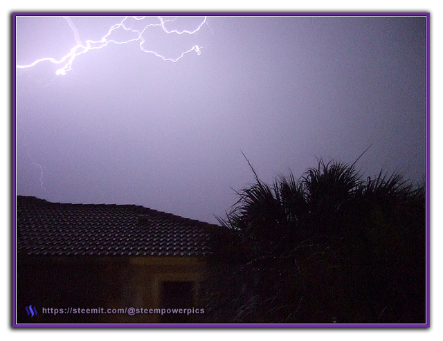 Lightning-02-SteemPowerPics.png