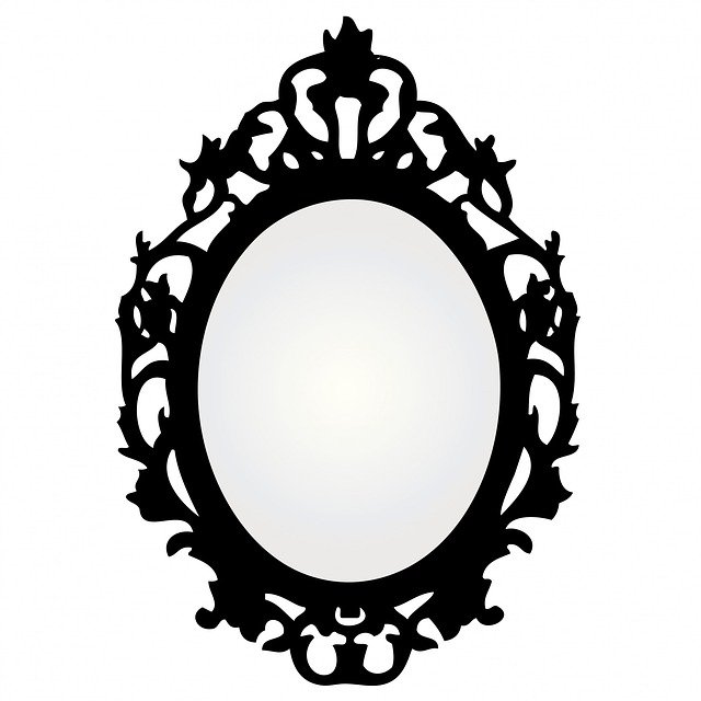 mirror-937737_640.jpg
