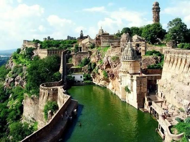 chittorgarh_fort.jpg