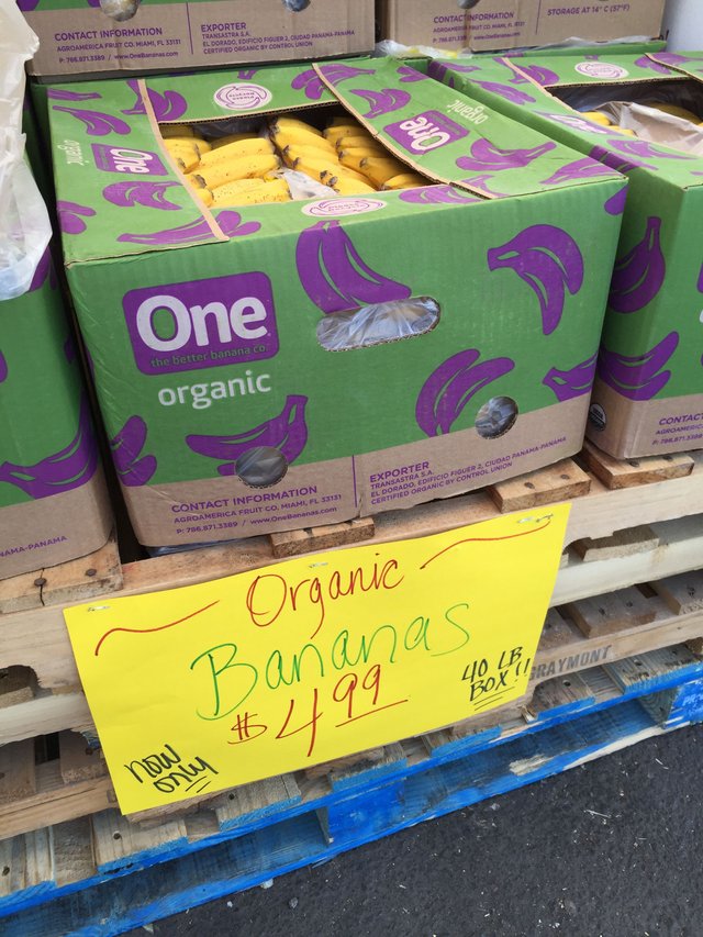 Bananas bulk.JPG