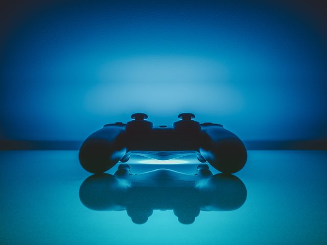 blue-controller-dualshock-18174.jpg