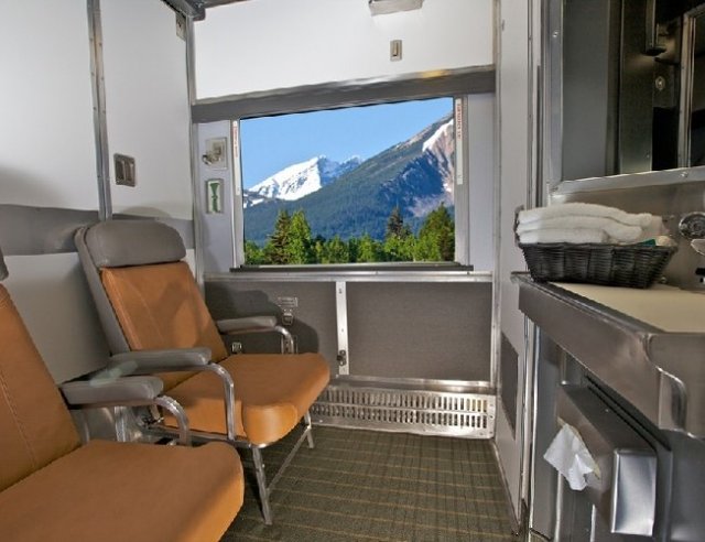 Via-Rail-a-Berth-650x500.jpg