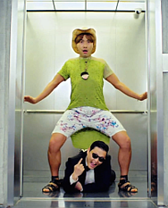 Gangnam_Style_Elevator_Scene_sHHcreenshot.png