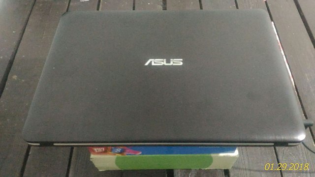 asus-laptop.jpg