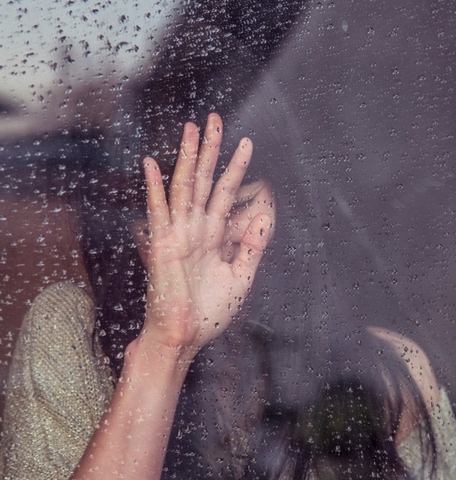 person-woman-hand-rainy.jpeg
