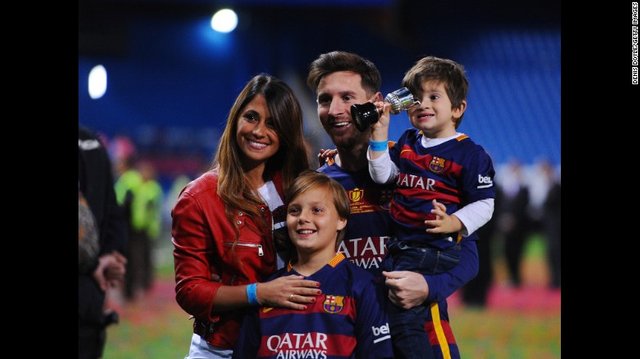 170630105817-02-lionel-messi-antonella-roccuzzo-file-may-2016-exlarge-169.jpg