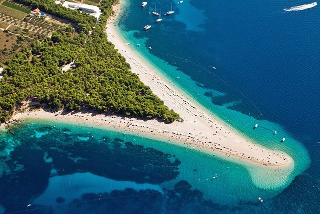 croatia-zlatni-rat-beach.jpg