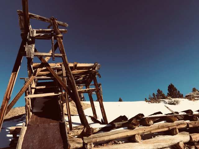 The Denver City Mine ore bin looking like it wants to just fall over and die already.jpg