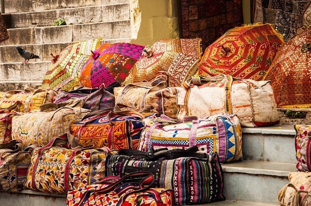 Things-to-buy-from-Udaipur.jpg