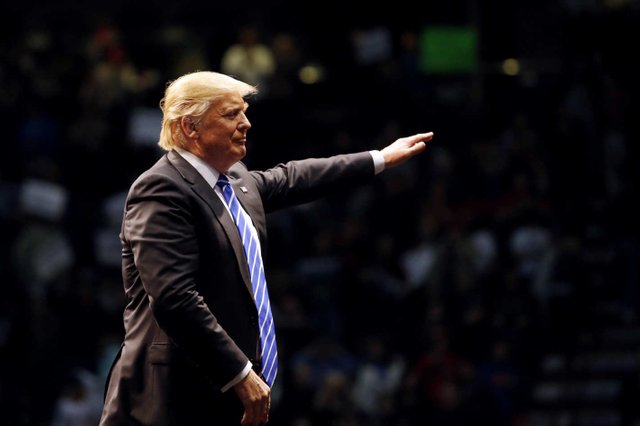 15-donald-trump-salute.w710.h473.2x.jpg