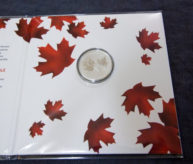 1:2 oz Silver Maple Booklet Open Inside Right.jpg