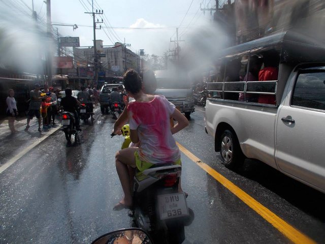 songkran2 moto.jpg