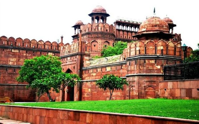 Red-Fort-1.jpg