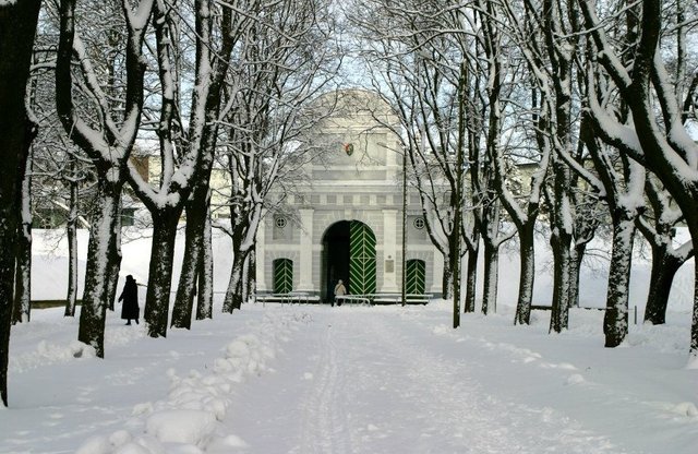 Pärnu-Tallinns-Gates-e1360486793489.jpg