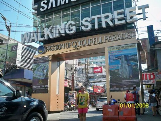 walking-street-pattaya-800x601.jpg