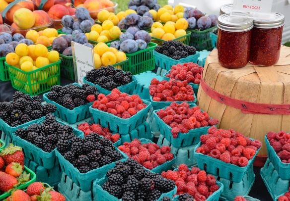farmersmarket_fruits.jpg