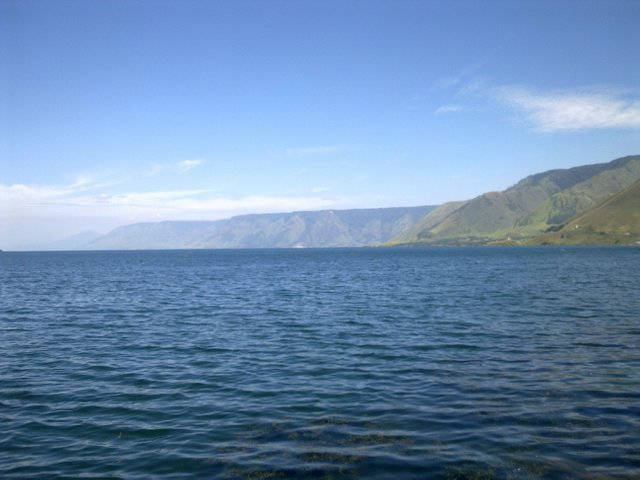 @bacabaca Lake-toba 5.jpg