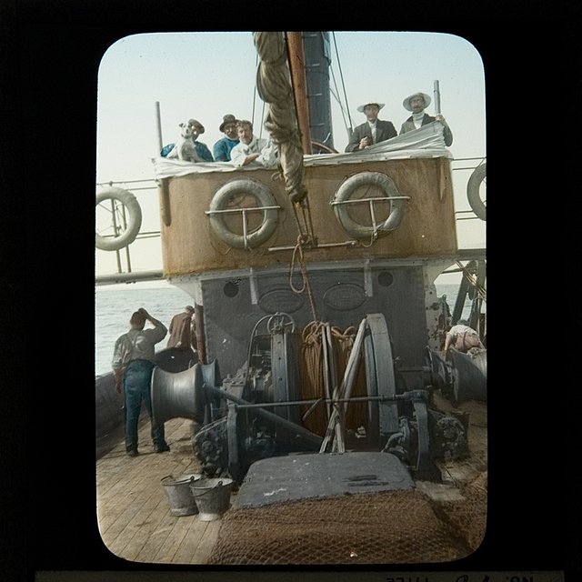 Daily Life of Sailors On-board in the 1900s (40).jpg