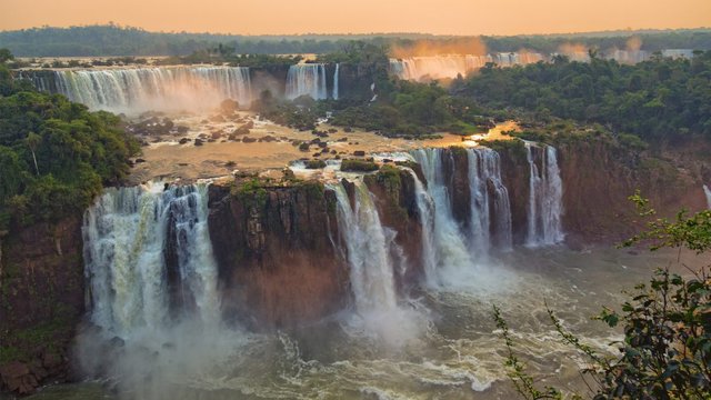 iguazu-falls-at-sunset-wild-ibera-and-iguazu-falls-1240x698.jpg