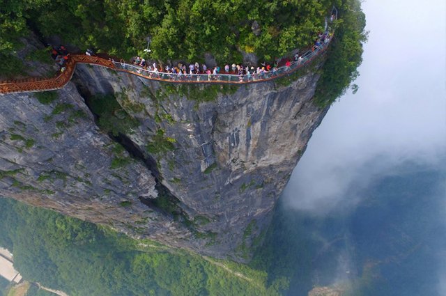 Zhangjiajie-National-Forest-Park.jpg