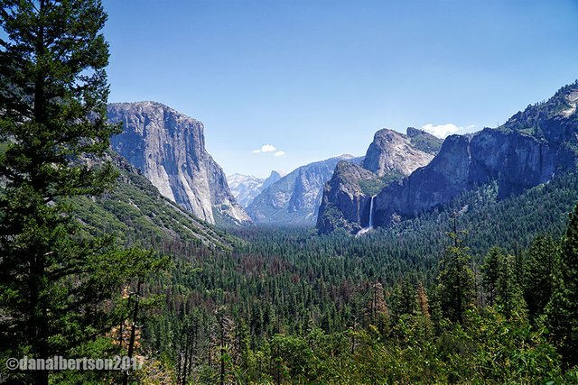 yosemite_valley.jpg