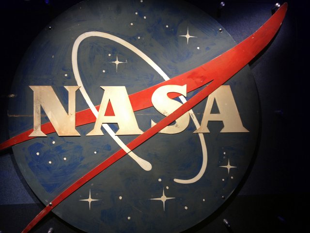 ct-nasa-hiring-planetary-protection-officer-20170802.jpg